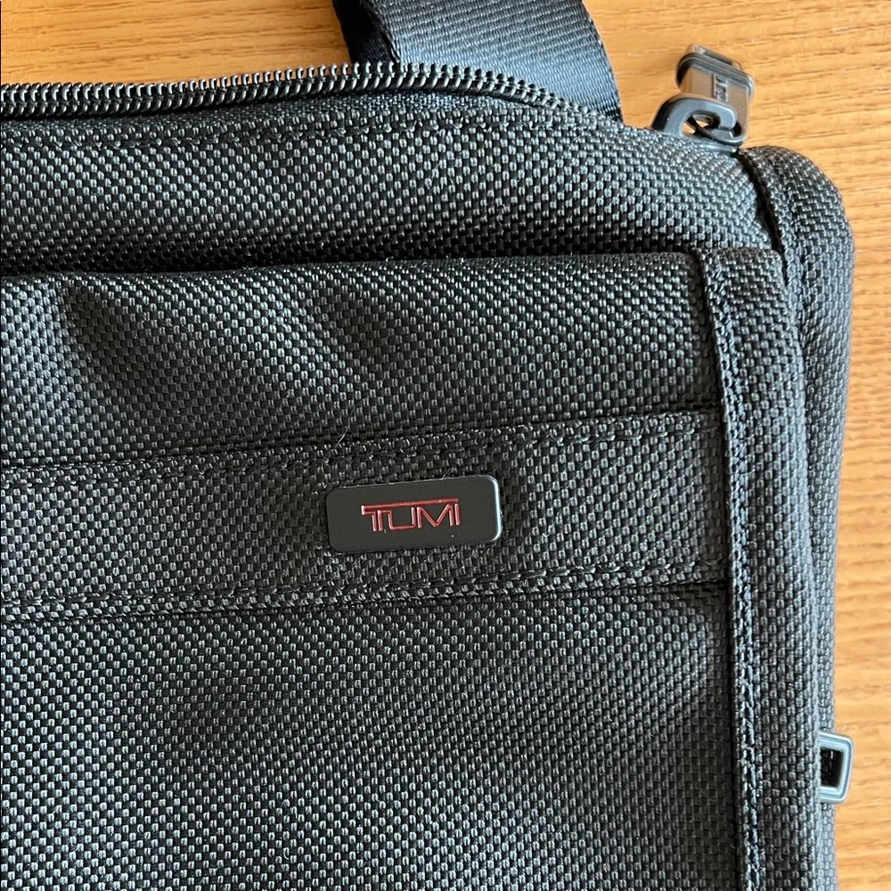 Black Tumi Laptop Shoulder Bag